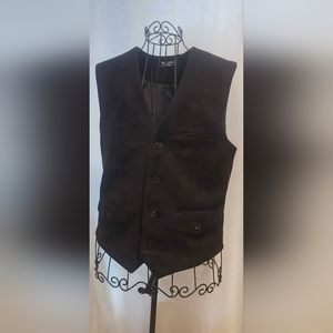 Beautiful Paul Jones Men's vest.